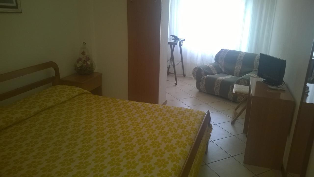 Hotel Ponte Autostrada Seriate Esterno foto